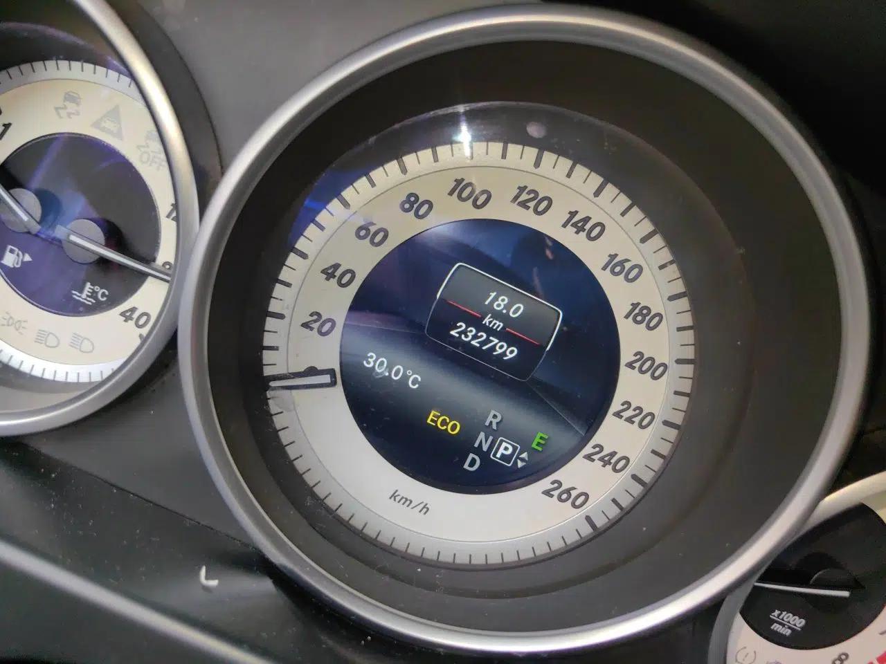 Mercedes-Benz E-Class 2014 Restyled E 260 L Sport Edition — миниатюра 12