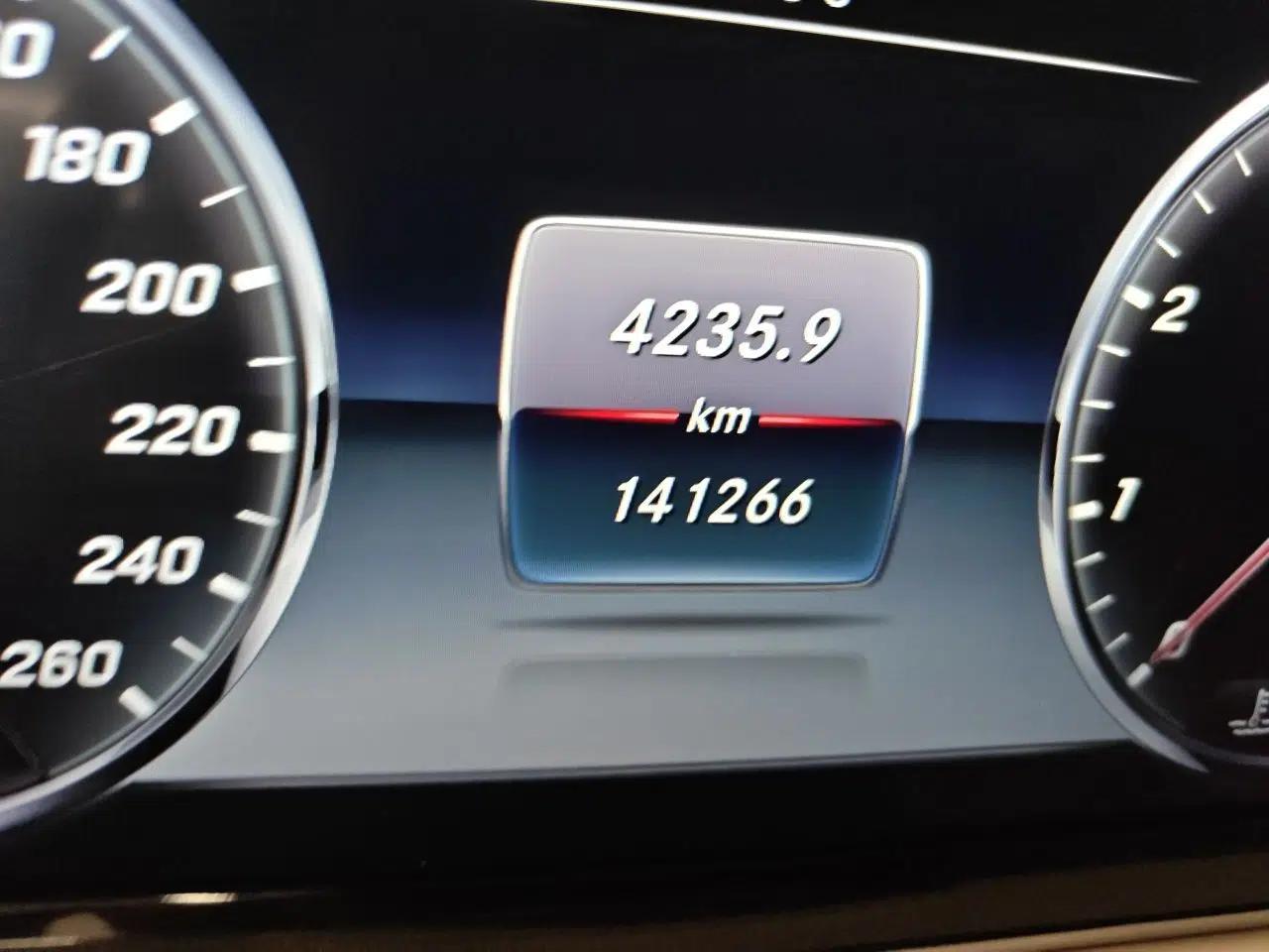 Mercedes-Benz S-Class 2014 S 320 L Business Model — миниатюра 12