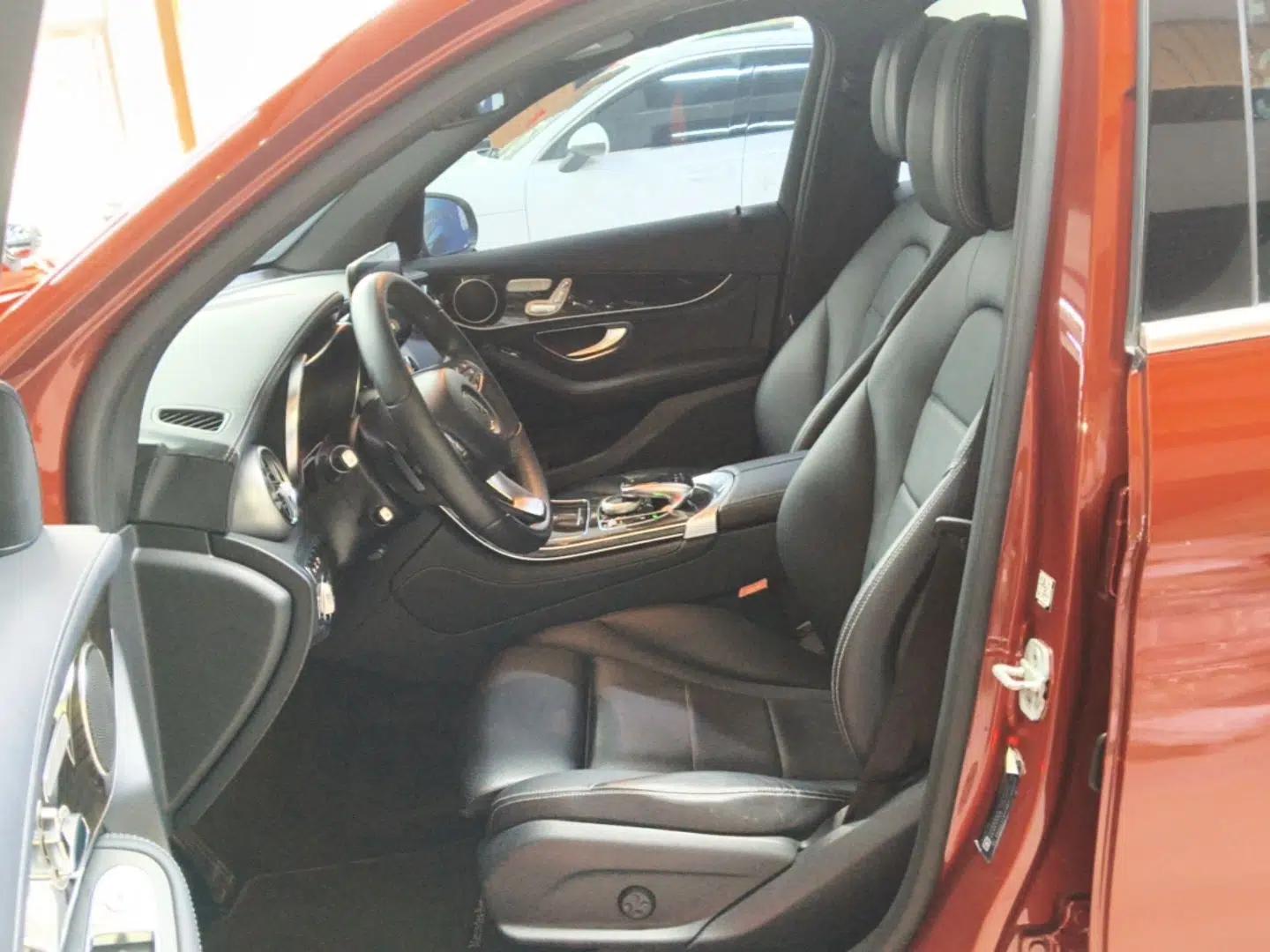 Mercedes-Benz GLC 2016 GLC 260 4MATIC Luxury Model — миниатюра 17