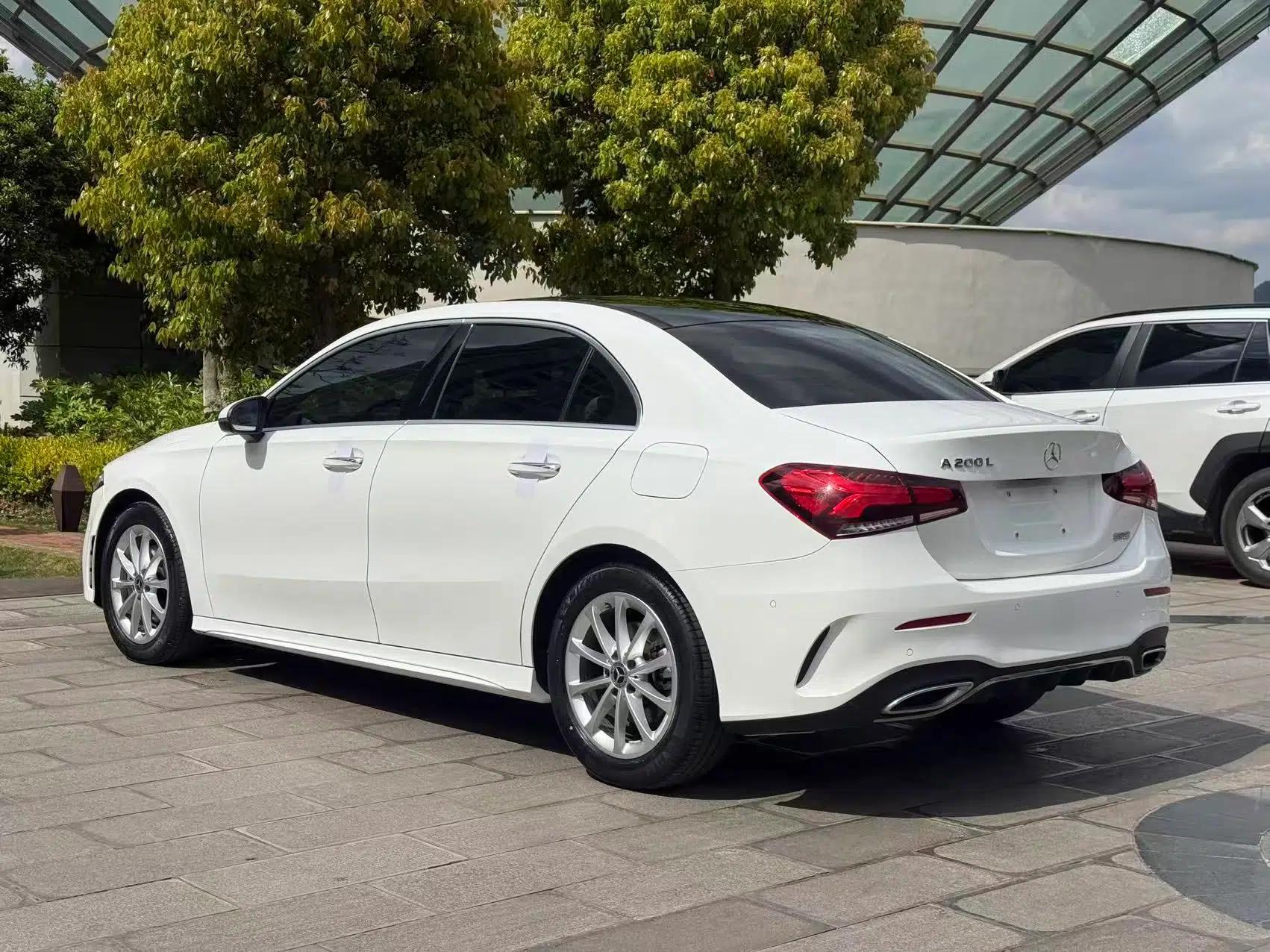 Mercedes-Benz A-Class 2021 A 200 L Sport Sedan Dynamic Model — миниатюра 4