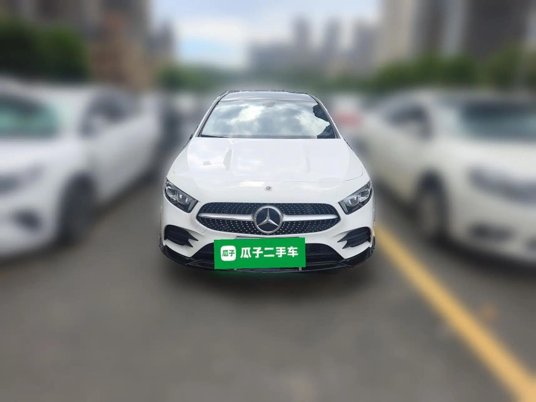 Mercedes-Benz A-Class 2022 Restyled A 200 L Sport Sedan Fashion Version — миниатюра 2
