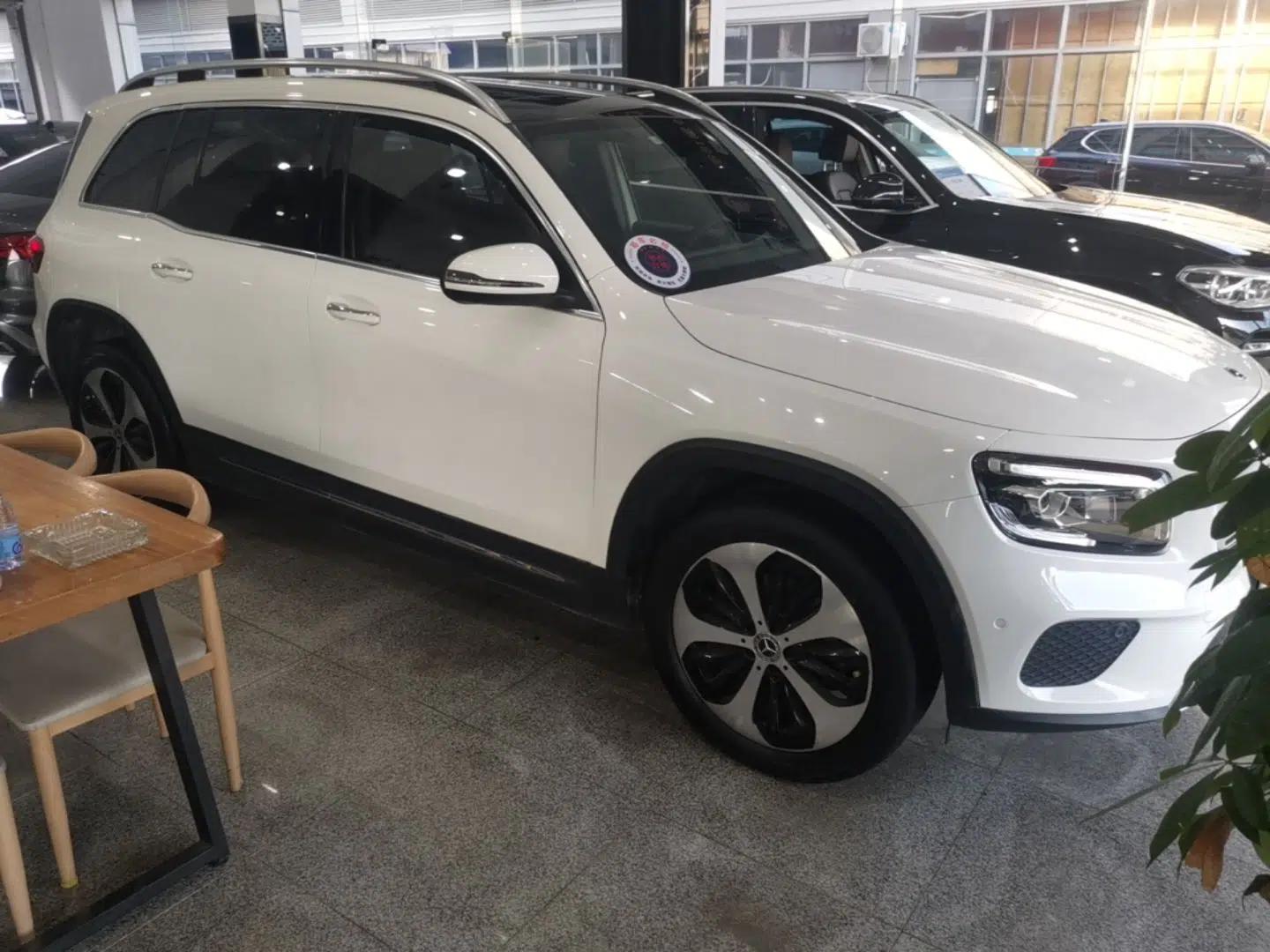Mercedes-Benz GLB 2021 GLB 200 Fashion Model — миниатюра 3