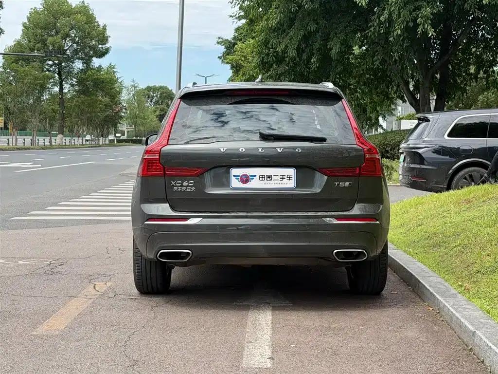 2020 Volvo XC60 T5 AWD Inscription Luxury Edition — миниатюра 5