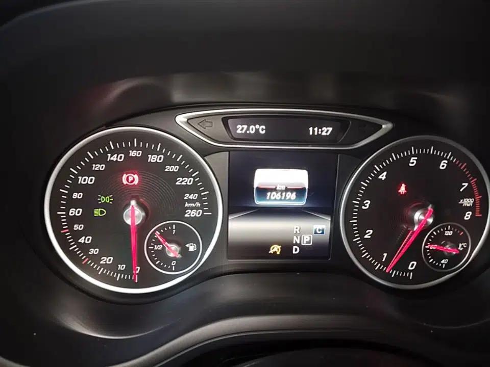 Mercedes-Benz B-Class 2017 B 200 Fashion Model — миниатюра 14