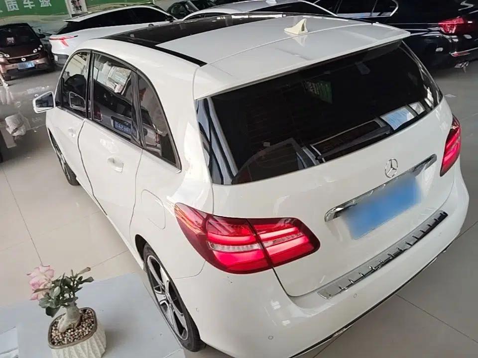 Mercedes-Benz B-Class 2017 B 200 Fashion Model — миниатюра 4