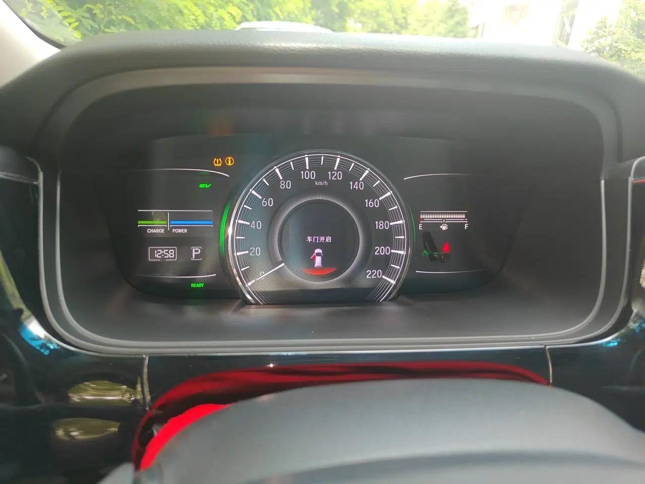 Honda Elysion 2019 2.0L Hybrid Luxury Edition — миниатюра 11