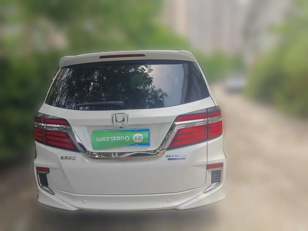 Honda Elysion 2019 2.0L Hybrid Luxury Edition — миниатюра 5