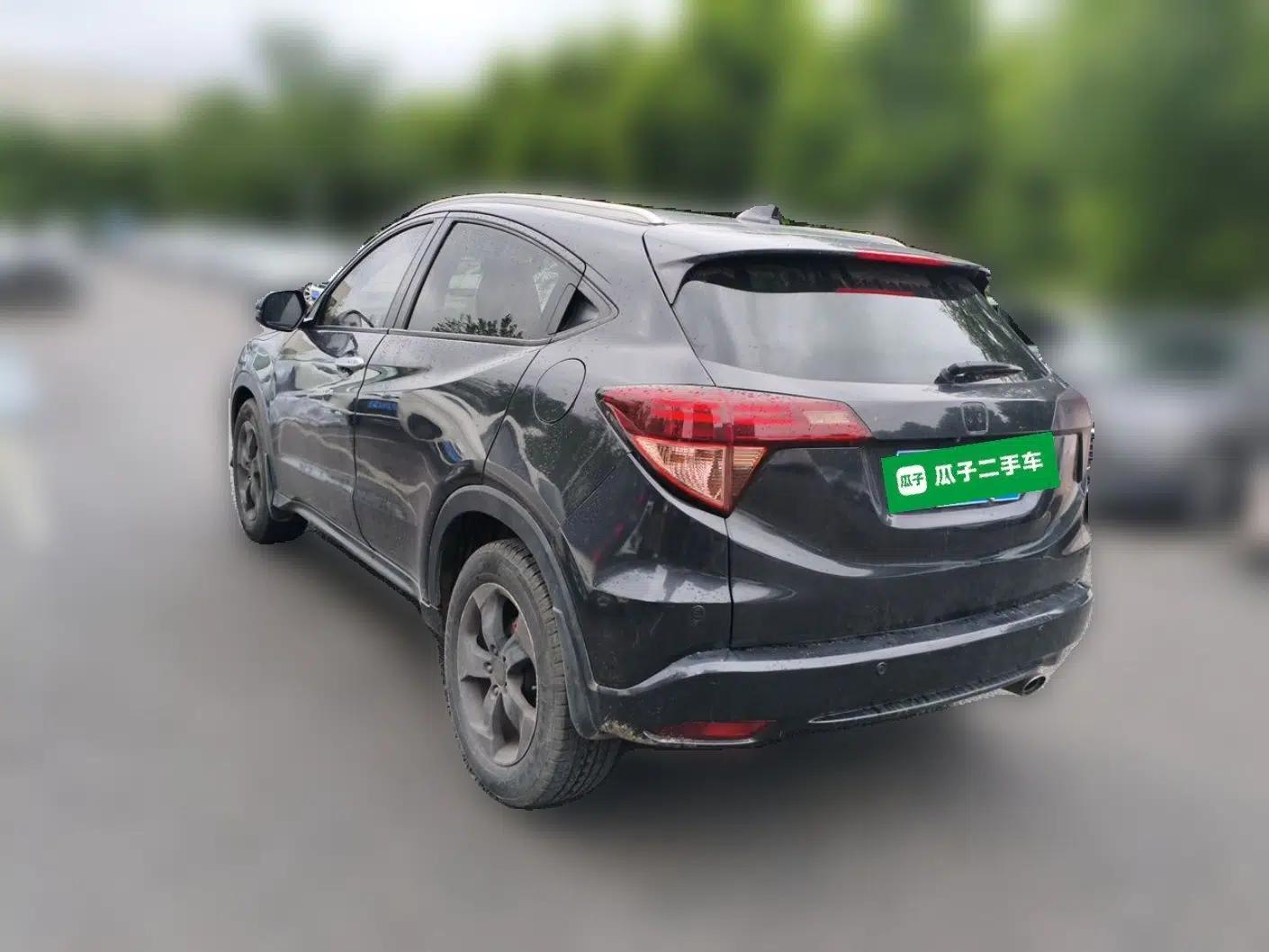 Honda Vezel 2015 1.8L CVT Four-Wheel Drive Flagship Model — миниатюра 4