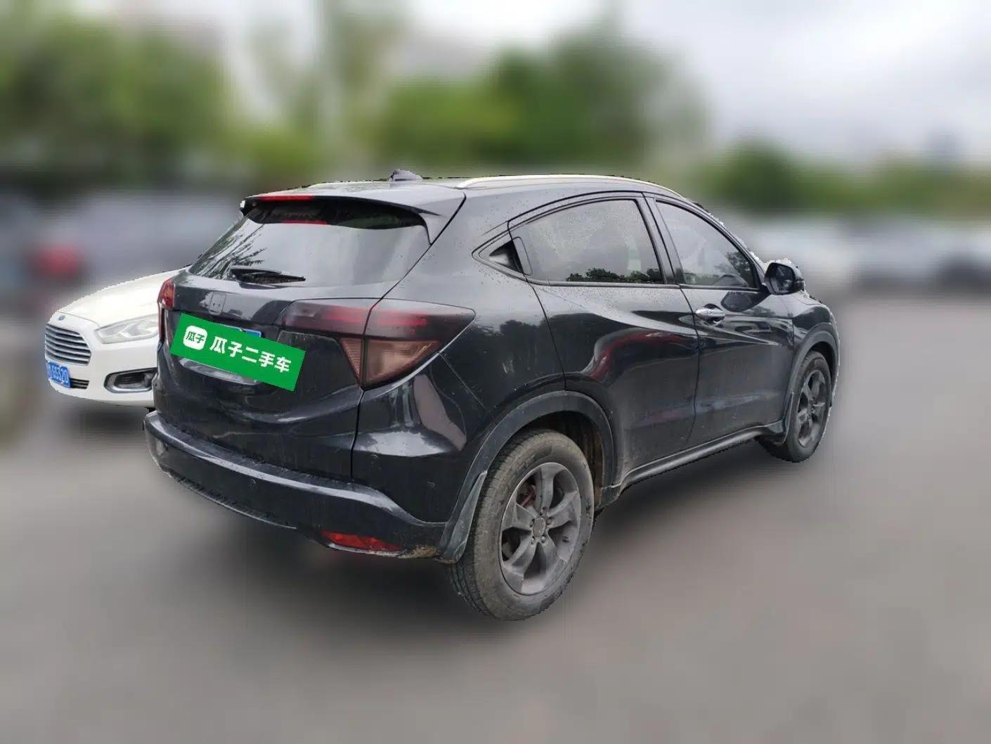 Honda Vezel 2015 1.8L CVT Four-Wheel Drive Flagship Model — миниатюра 6