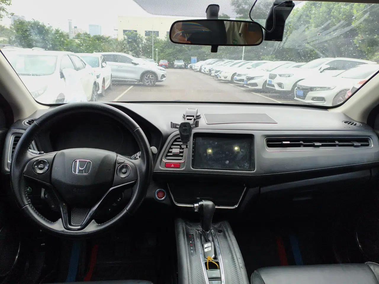 Honda Vezel 2015 1.8L CVT Four-Wheel Drive Flagship Model — миниатюра 9
