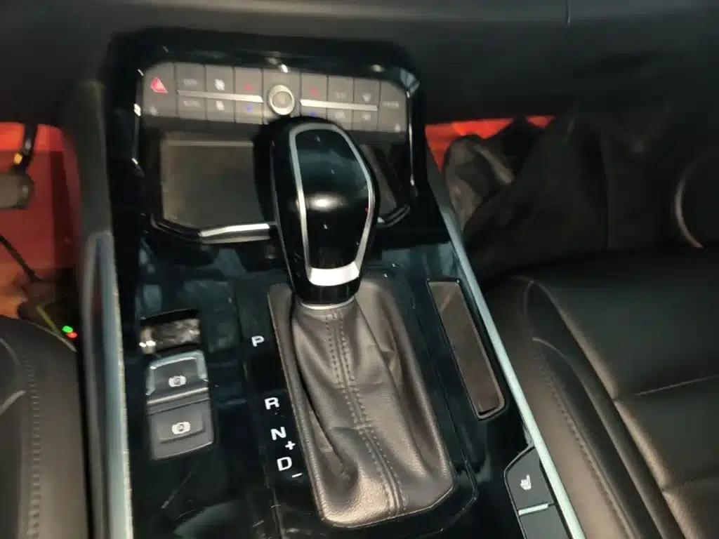 Wey VV7 2017 Model VV7c 2.0T Super Luxury Edition — миниатюра 14