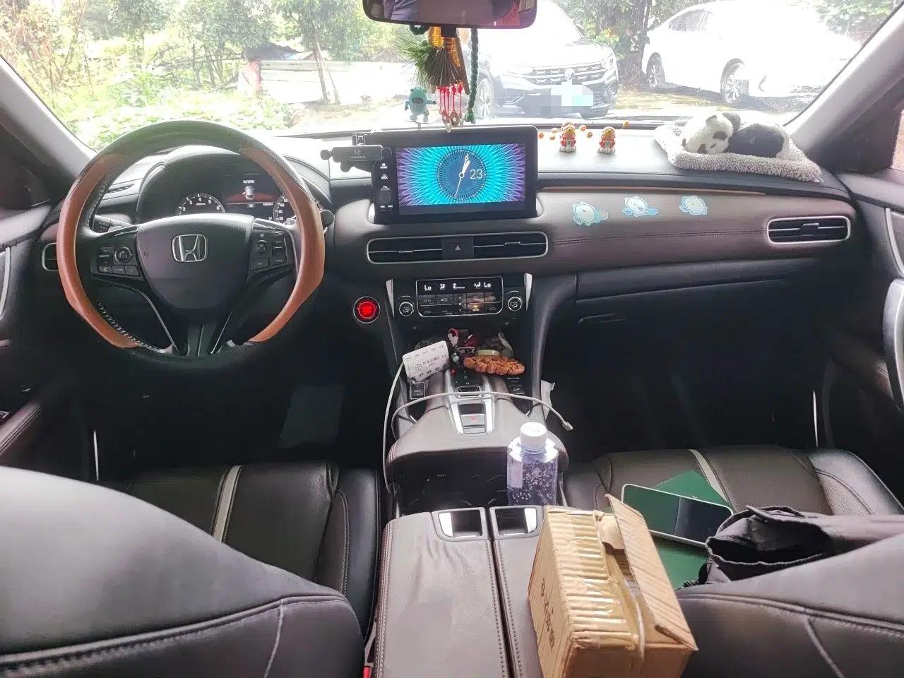 Honda UR-V 2023 370TURBO Two-Wheel-Drive Luxury Edition — миниатюра 9