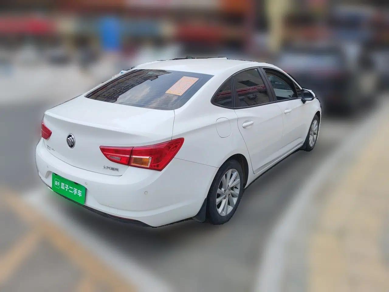Buick Verano 2017 Sedan 15S Automatic Leading Model — миниатюра 6
