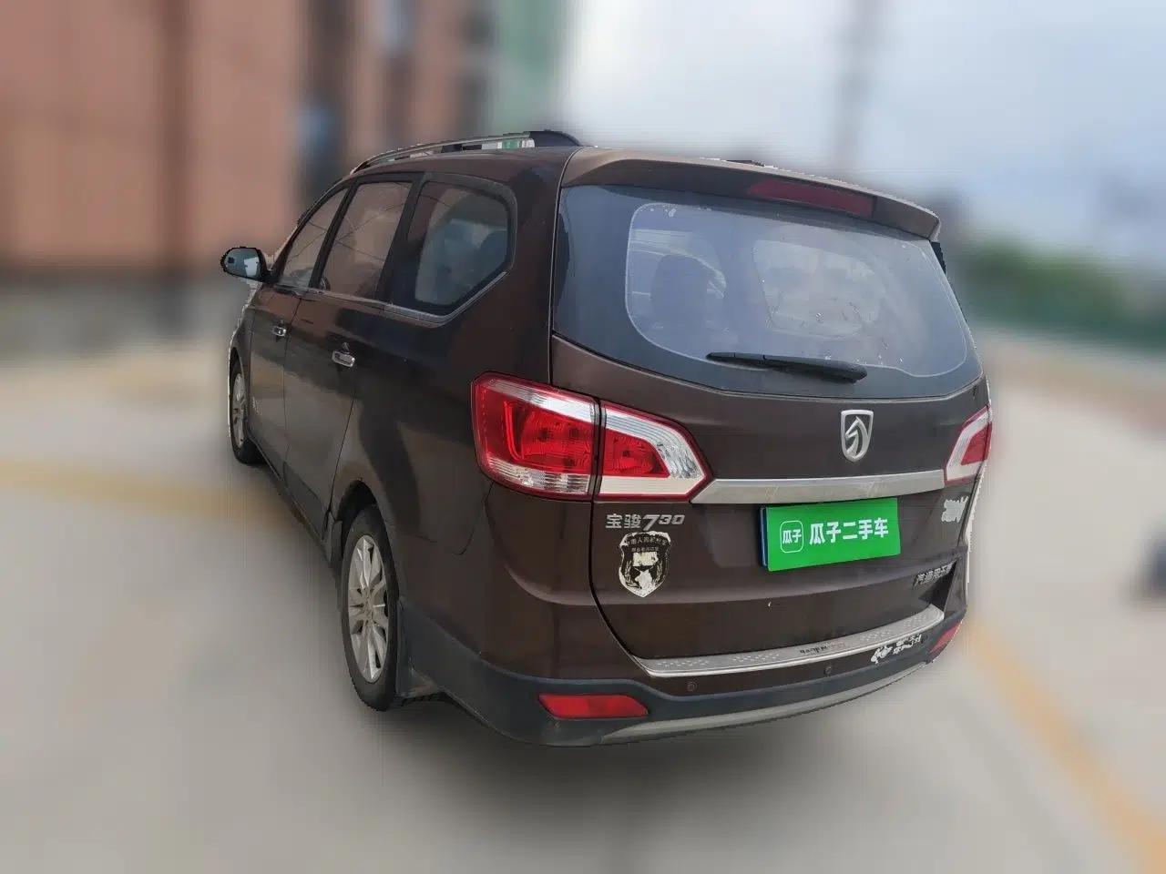 Baojun 730 2014 1.5L manual Comfort ESP version 7 seats — миниатюра 4