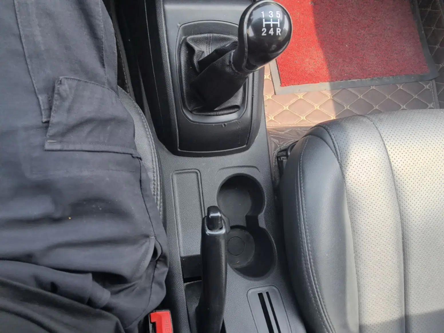 Baojun 310 2016 1.2L manual Comfort trim level — миниатюра 16
