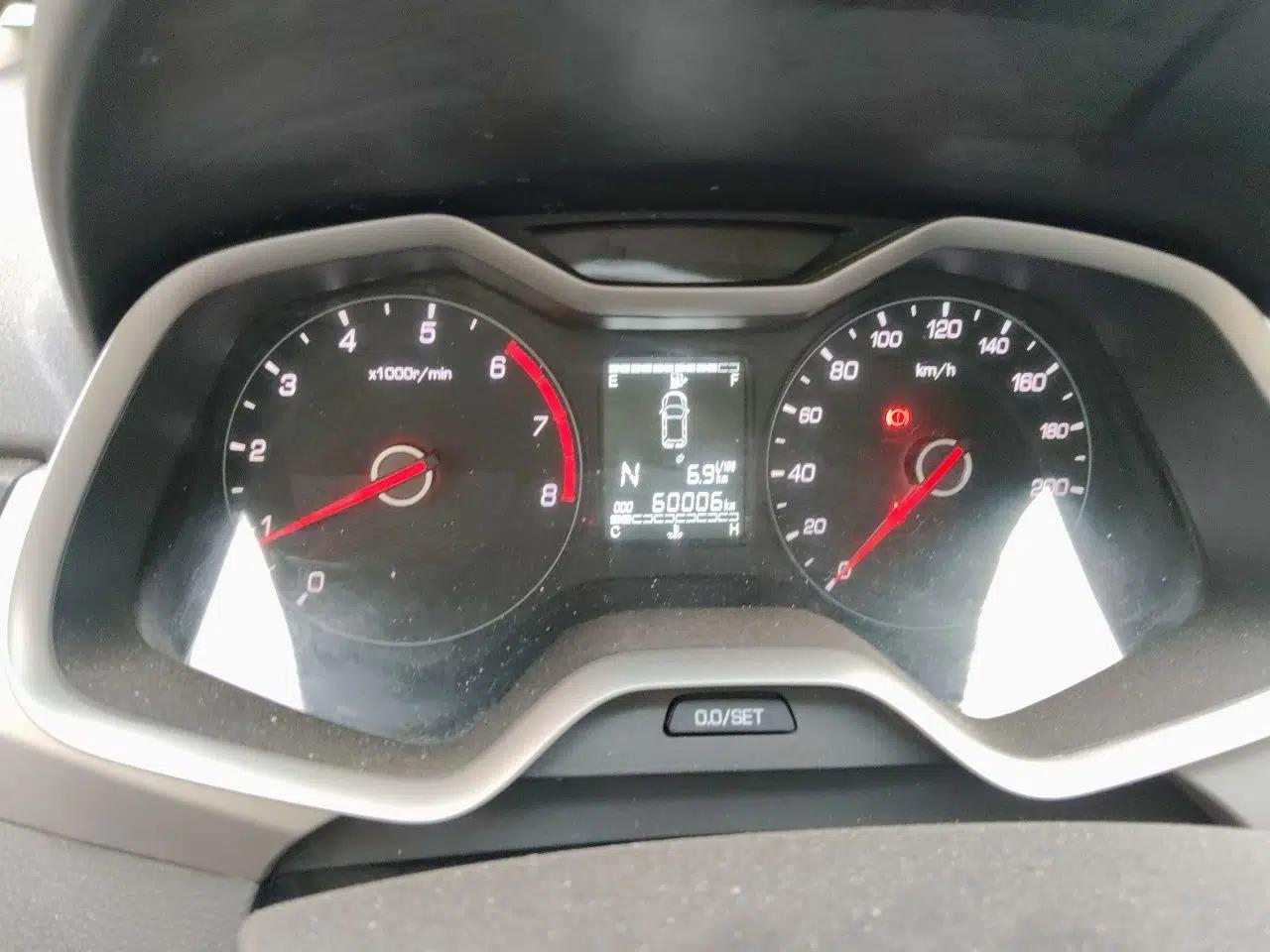 Baojun 310W 2018 1.5L Automatic Fashion Edition China VI — миниатюра 11