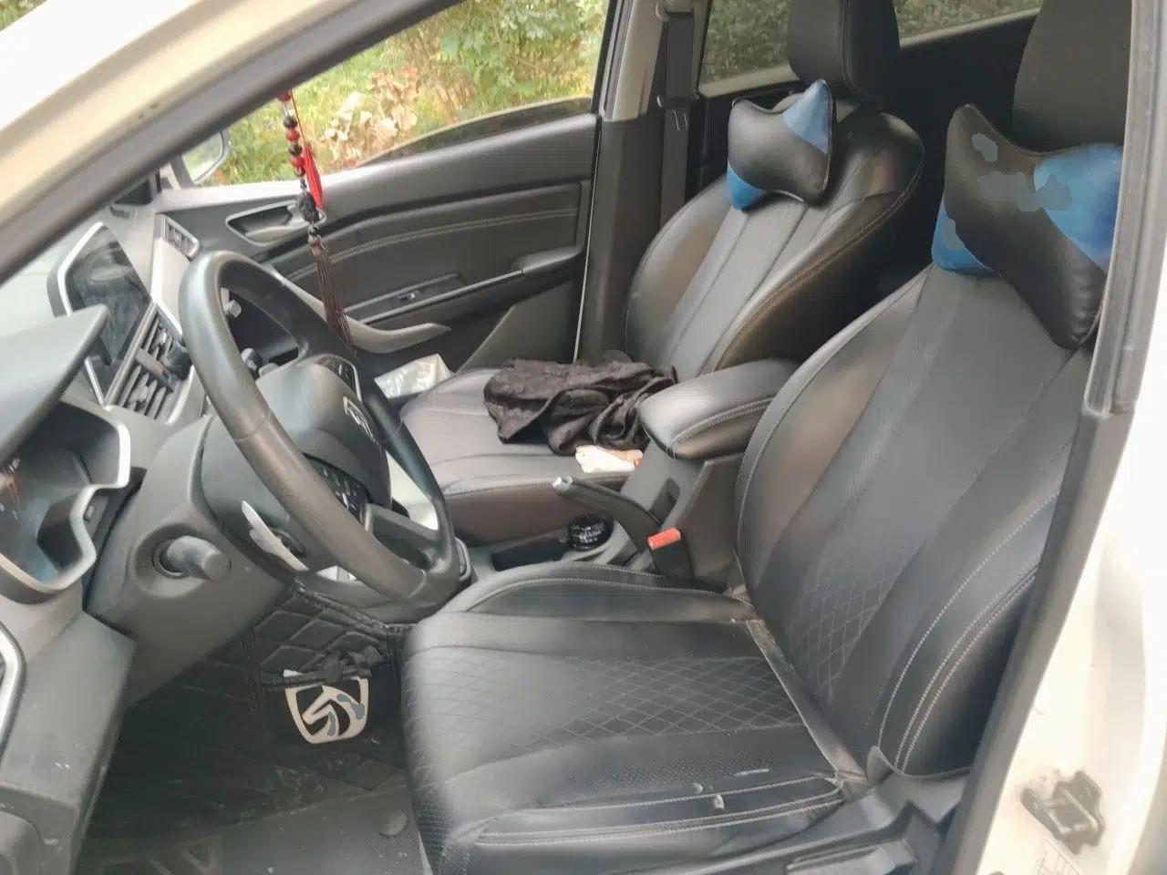 Baojun 310W 2018 1.5L Automatic Fashion Edition China VI — миниатюра 15