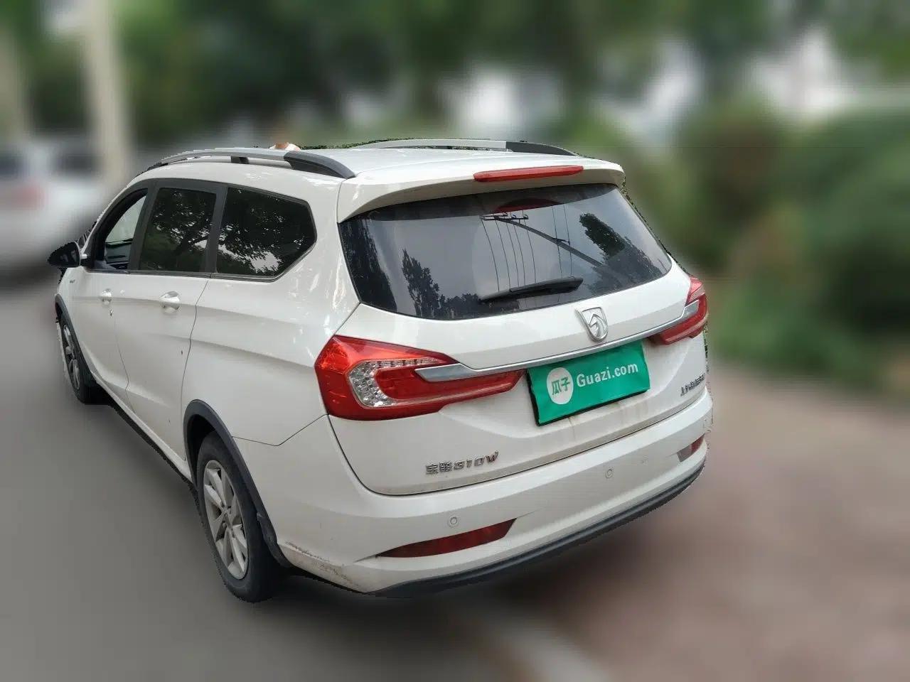 Baojun 310W 2018 1.5L Automatic Fashion Edition China VI — миниатюра 4