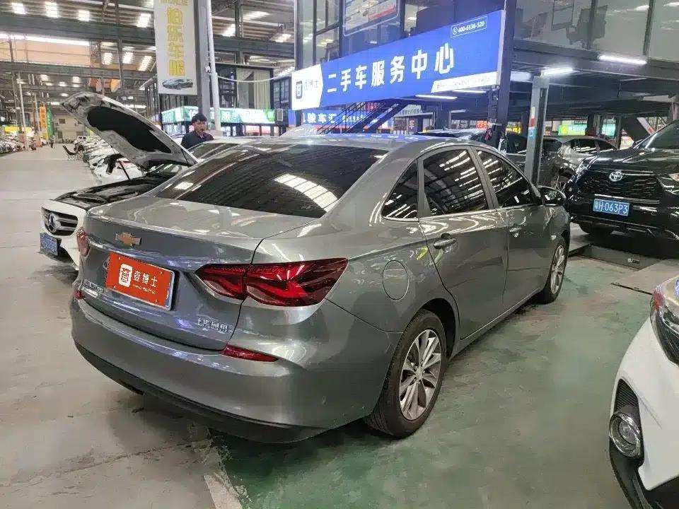 Chevrolet Cruze 2022 320 Automatic Enjoy Edition — миниатюра 4