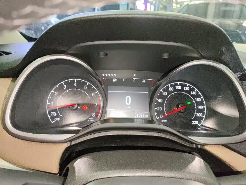 Chevrolet Cruze 2022 320 Automatic Enjoy Edition — миниатюра 8