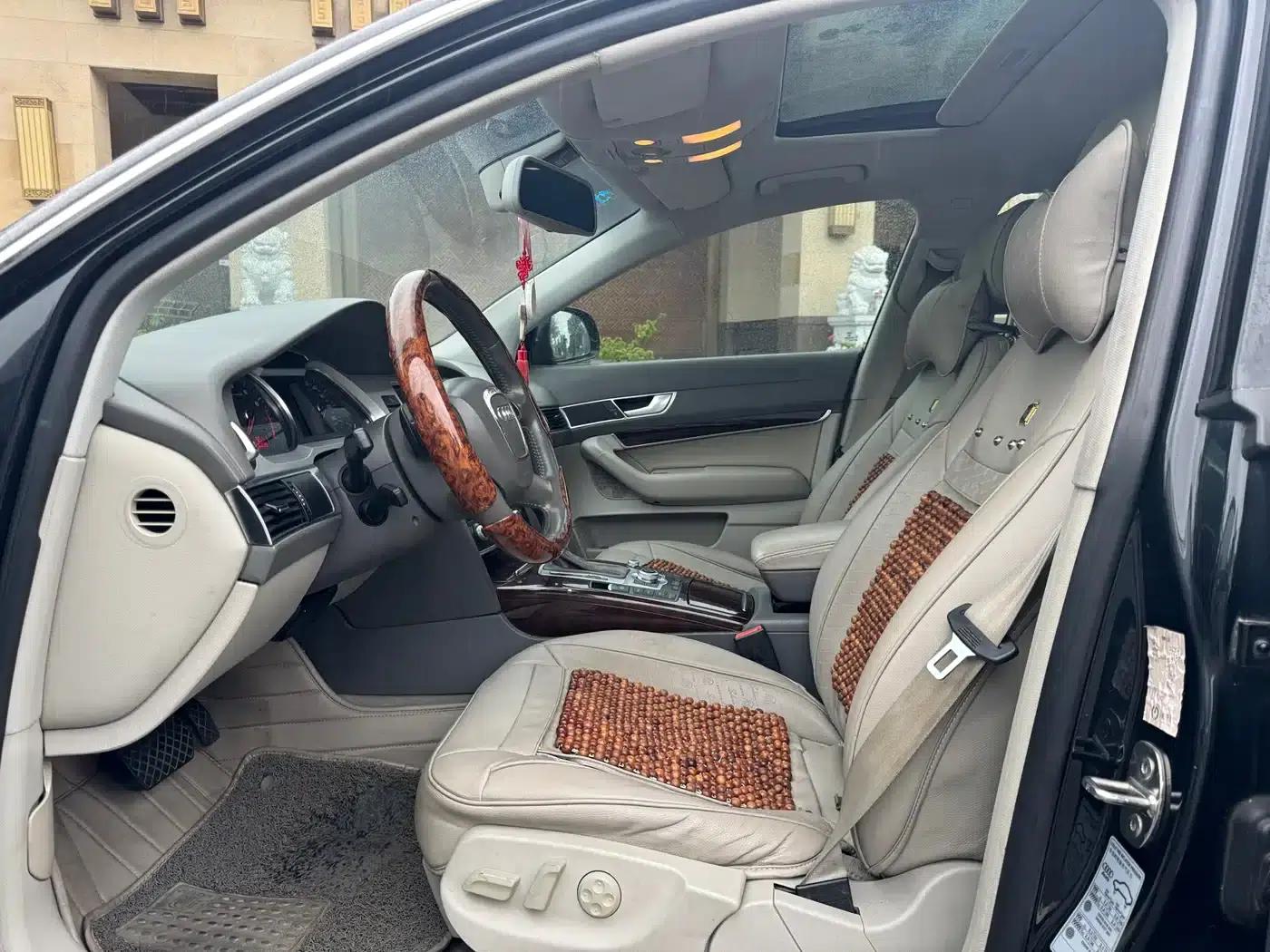 Audi A6L 2011 2.0 TFSI Automatic Standard Edition — миниатюра 4