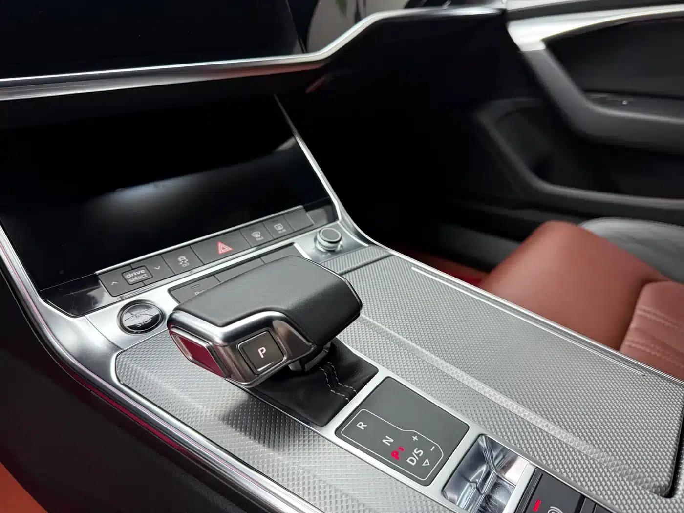 Audi A6L 2021 45 TFSI quattro Premium Dynamic Edition — миниатюра 12