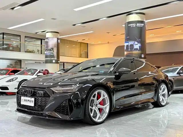 2024 Audi RS 7 RS 7 4.0T Sportback Performance