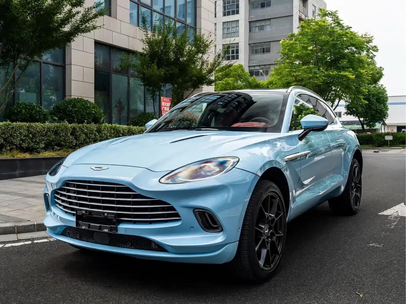 2022 Aston Martin DBX 4.0T V8 — миниатюра 1