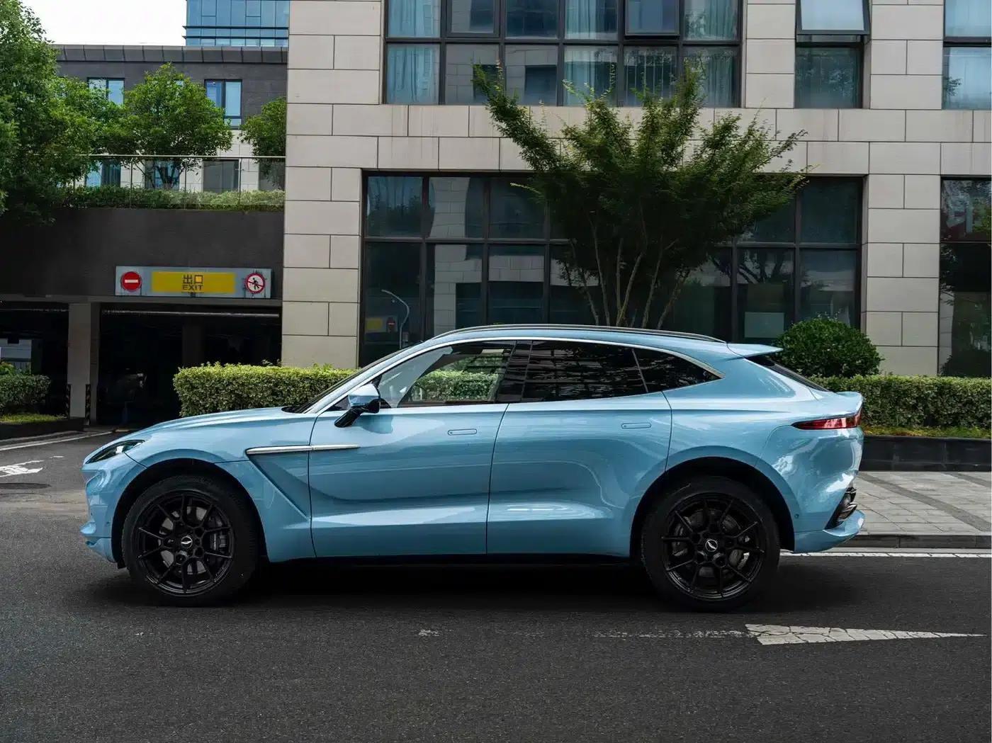 2022 Aston Martin DBX 4.0T V8 — миниатюра 14