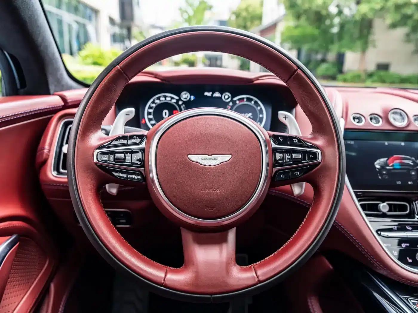 2022 Aston Martin DBX 4.0T V8 — миниатюра 19