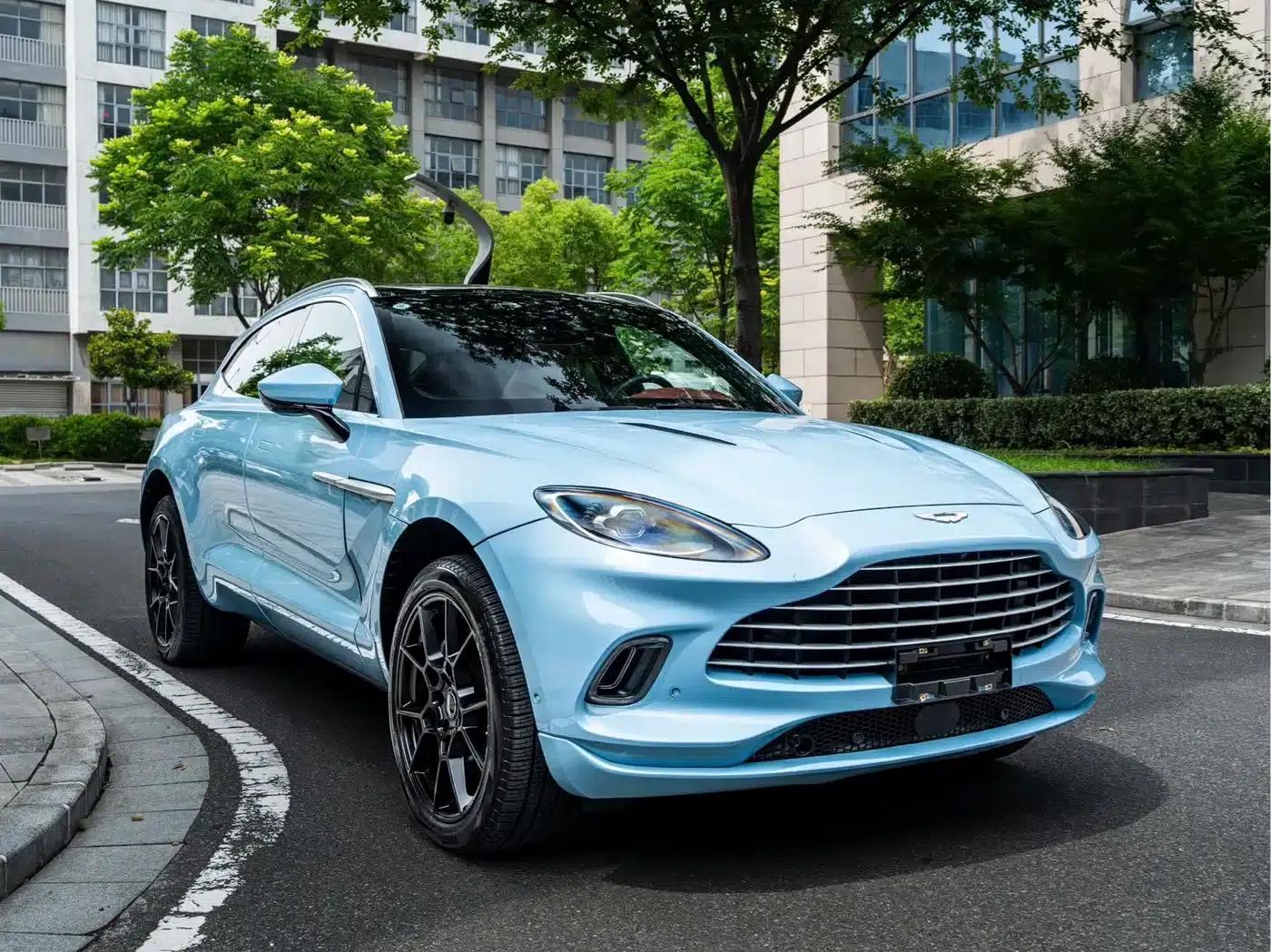 2022 Aston Martin DBX 4.0T V8 — миниатюра 3