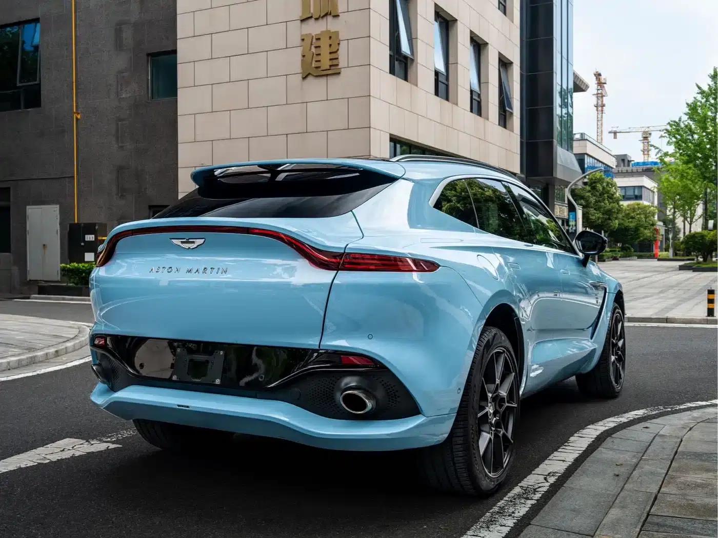 2022 Aston Martin DBX 4.0T V8 — миниатюра 5
