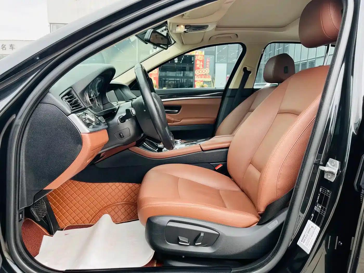 2014 BMW 5 Series 520Li Elegant Edition — миниатюра 5