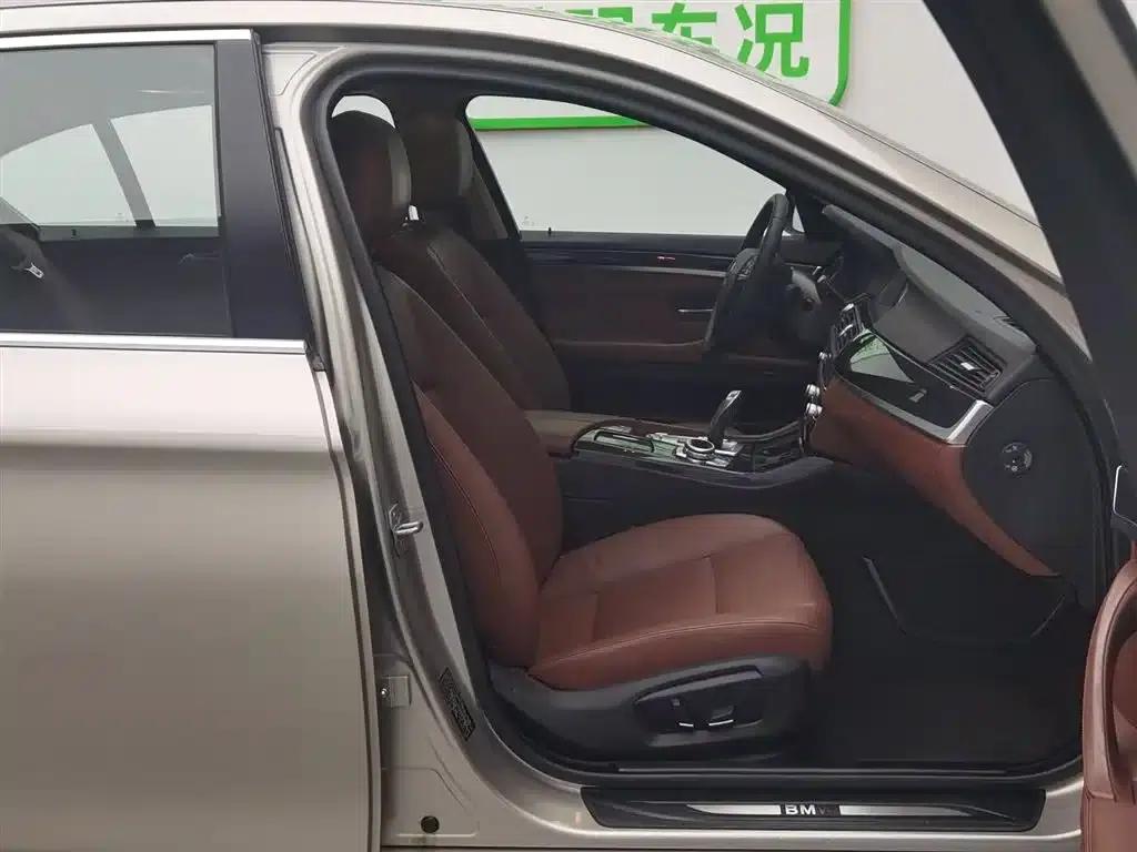 2014 BMW 5 Series 520Li Elegant Edition — миниатюра 23