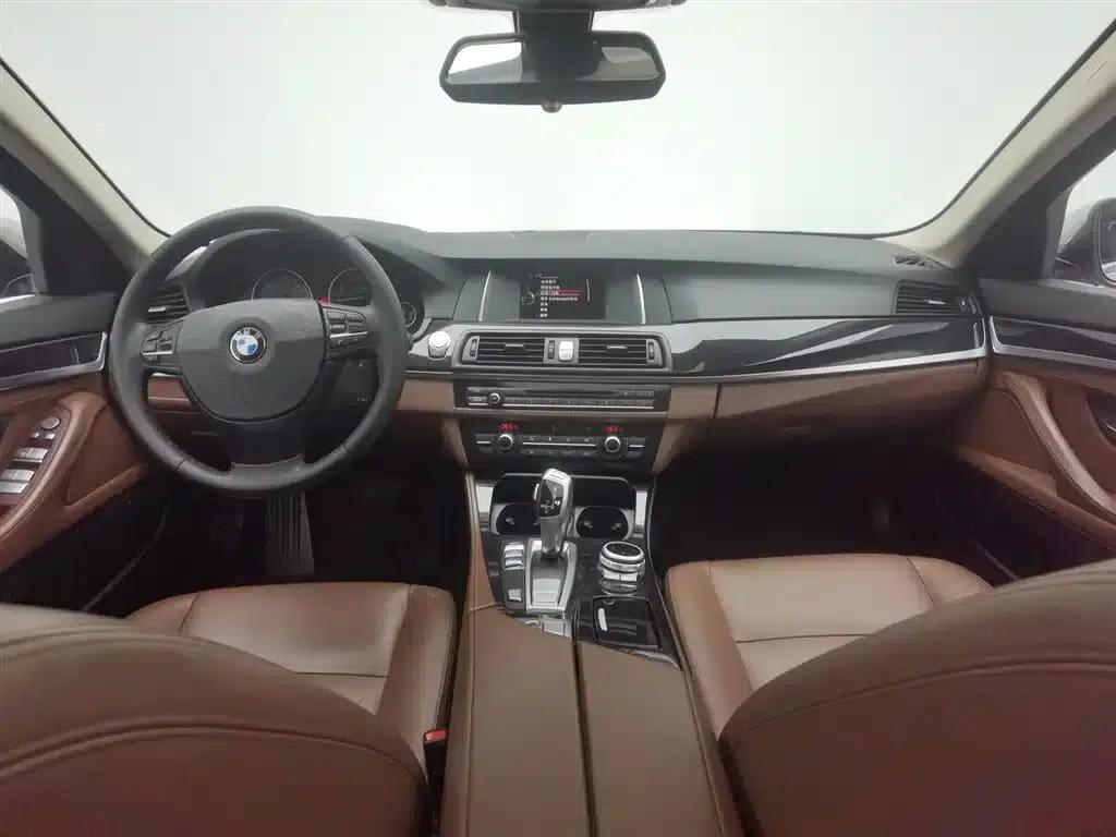 2014 BMW 5 Series 520Li Elegant Edition — миниатюра 5