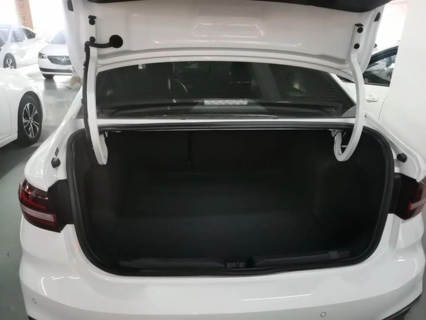 Volkswagen Lavida 2024 300TSI DSG Full-Comfort Edition — миниатюра 22