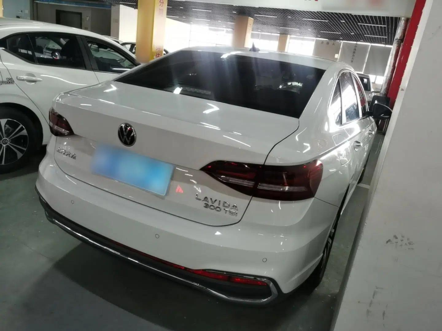 Volkswagen Lavida 2024 300TSI DSG Full-Comfort Edition — миниатюра 6