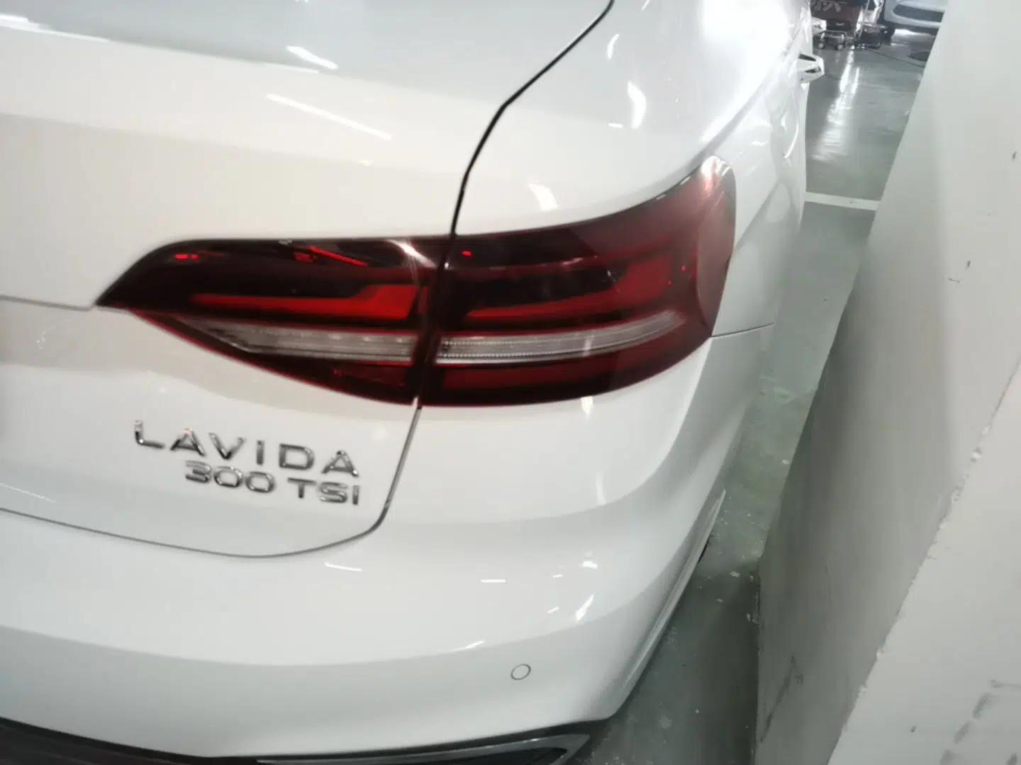 Volkswagen Lavida 2024 300TSI DSG Full-Comfort Edition — миниатюра 9