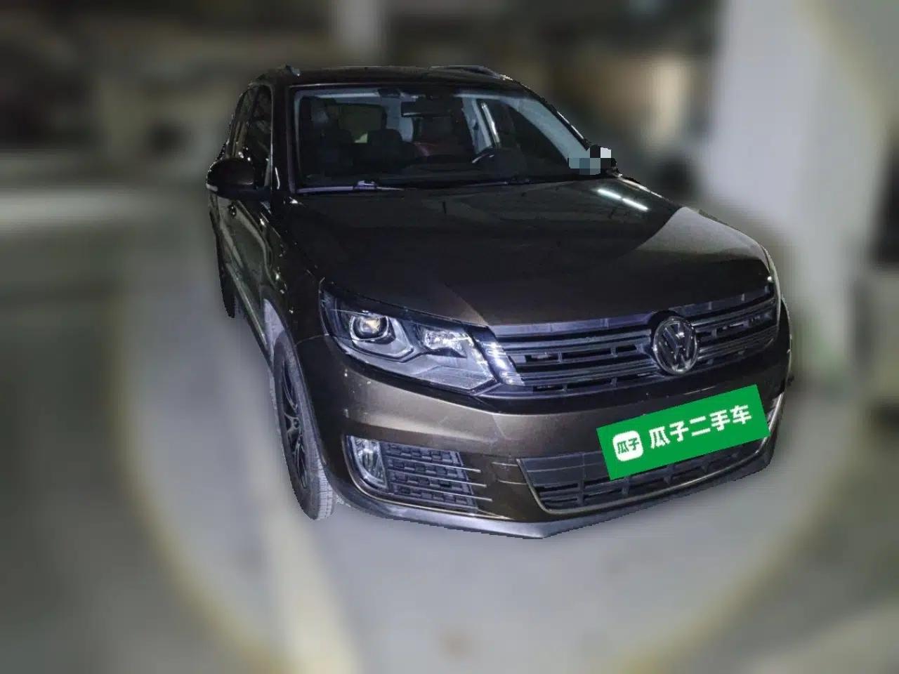 Volkswagen Tiguan 2015 2.0 TSI Automatic All-Wheel Drive Luxury Edition — миниатюра 3
