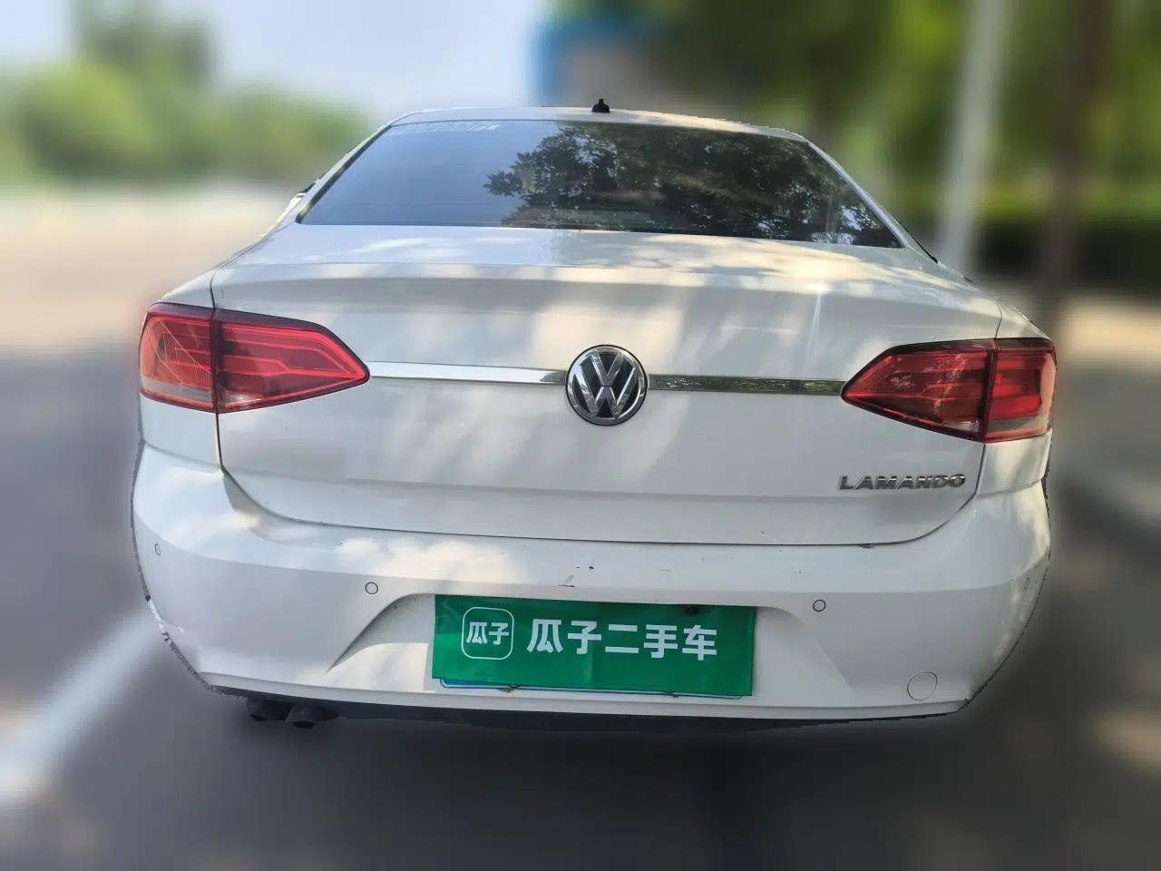Volkswagen Lamando 2017 230TSI Manual Trend Edition — миниатюра 5