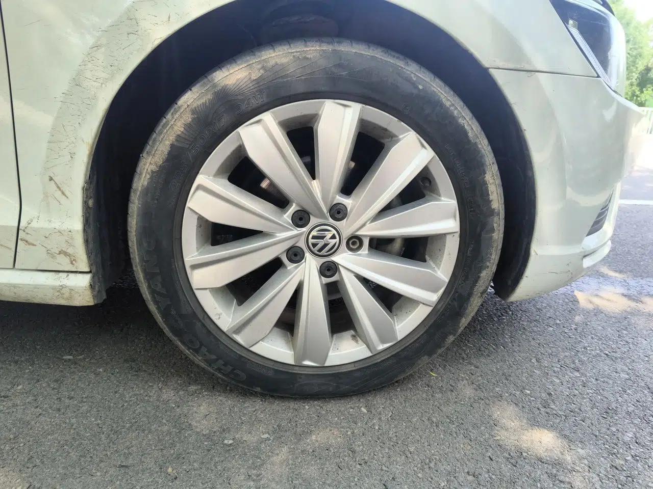 Volkswagen Lamando 2017 230TSI Manual Trend Edition — миниатюра 8