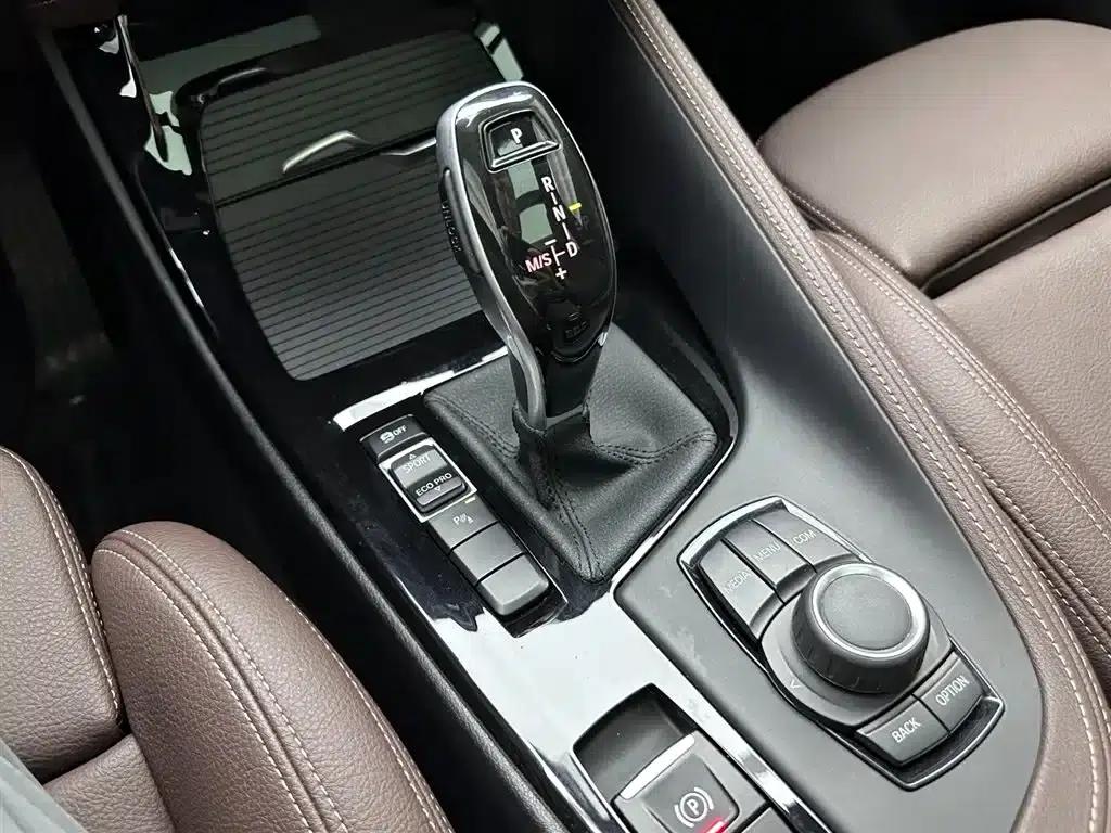 BMW X2 2020 sDrive25i Leading M Sport Package — миниатюра 12