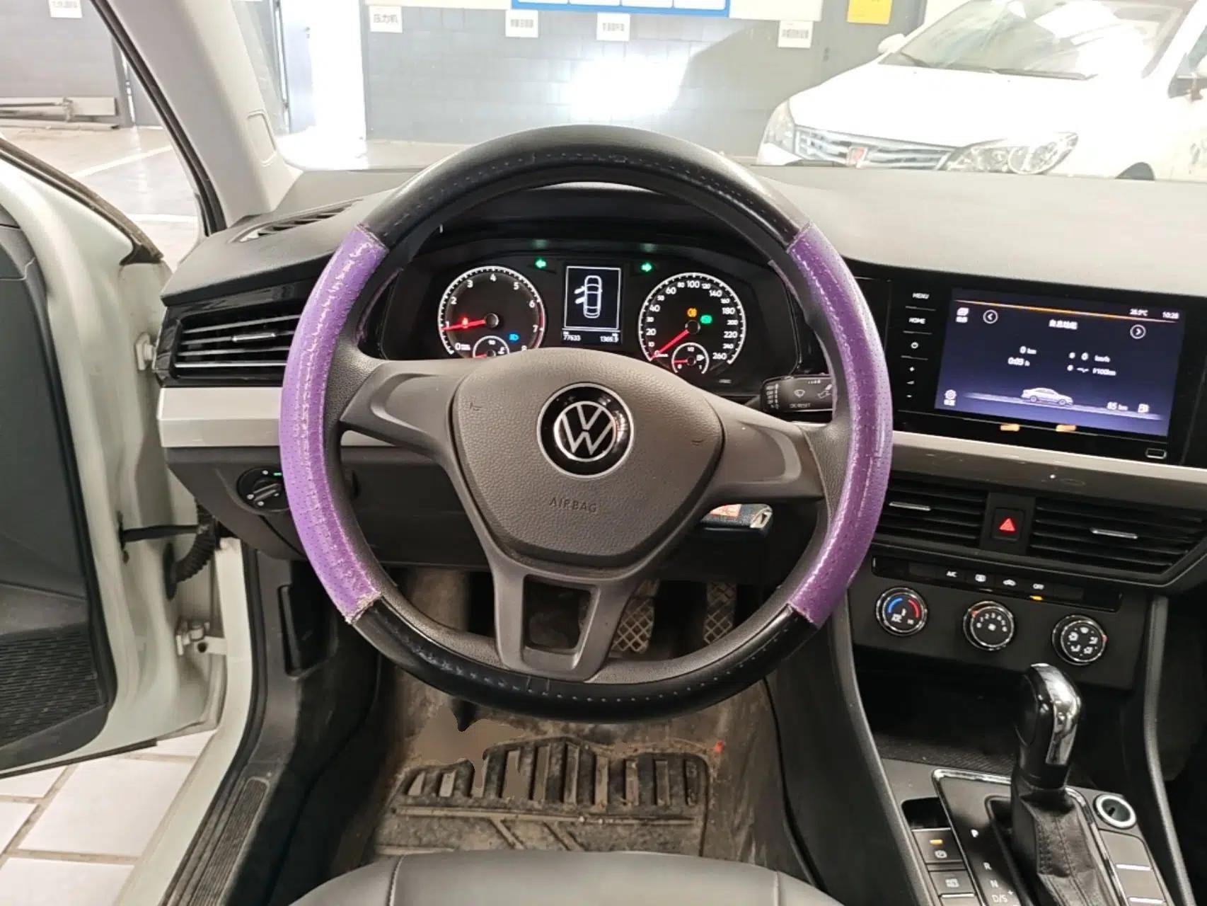 Volkswagen Bora 2021 1.5L Automatic Fashionable Smart Connectivity Version — миниатюра 13