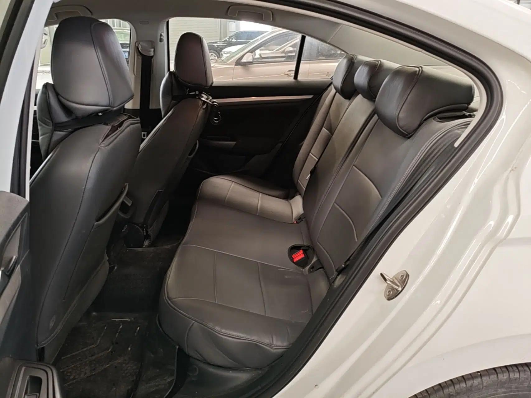 Volkswagen Bora 2021 1.5L Automatic Fashionable Smart Connectivity Version — миниатюра 20