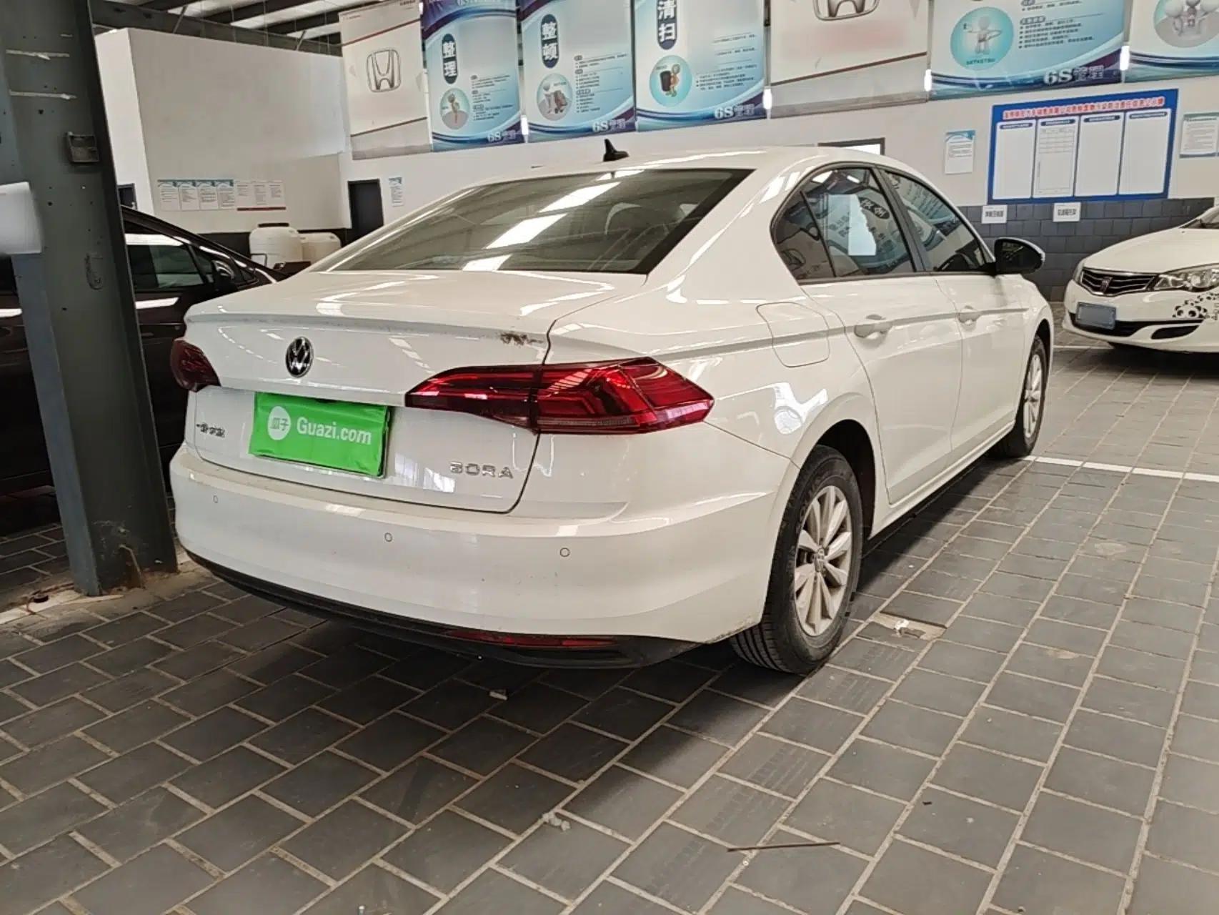 Volkswagen Bora 2021 1.5L Automatic Fashionable Smart Connectivity Version — миниатюра 6