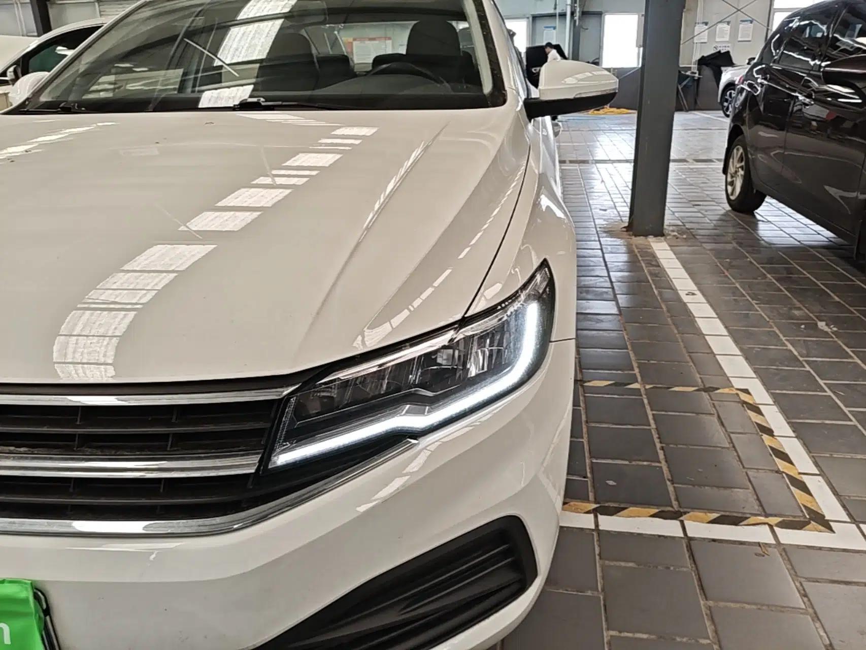 Volkswagen Bora 2021 1.5L Automatic Fashionable Smart Connectivity Version — миниатюра 8