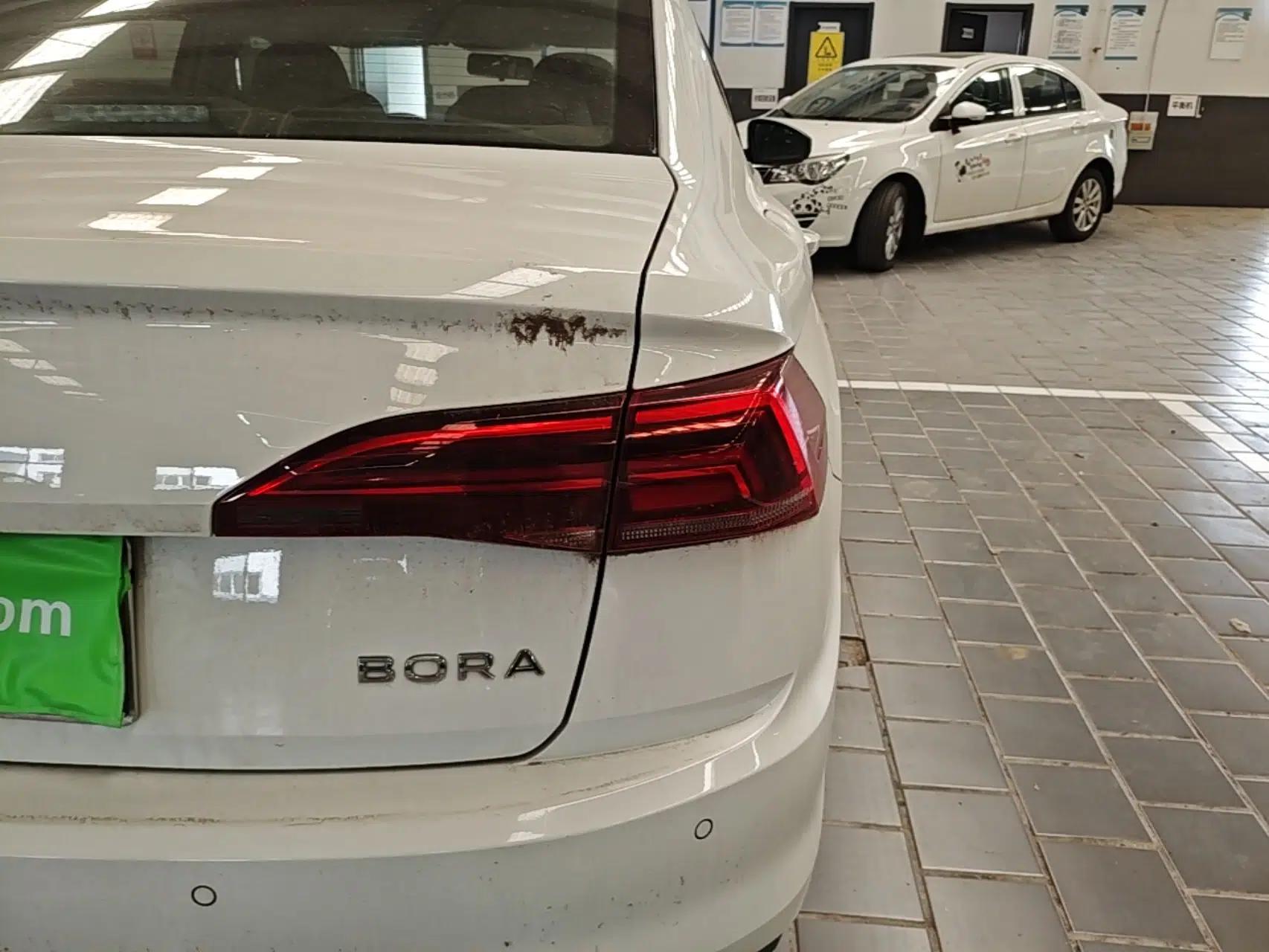 Volkswagen Bora 2021 1.5L Automatic Fashionable Smart Connectivity Version — миниатюра 9