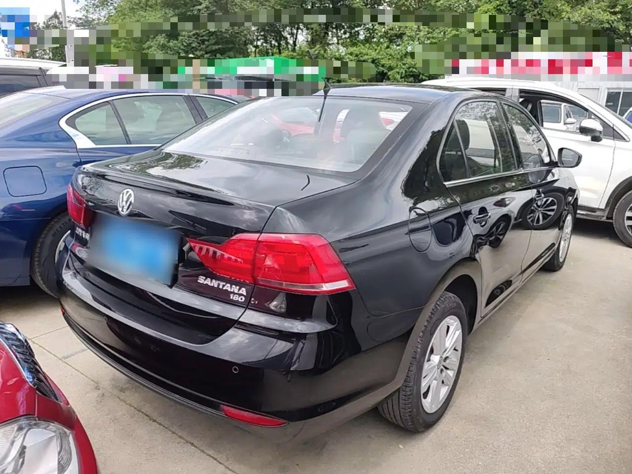 Volkswagen Santana 2016 1.6L Manual Comfort Edition — миниатюра 6