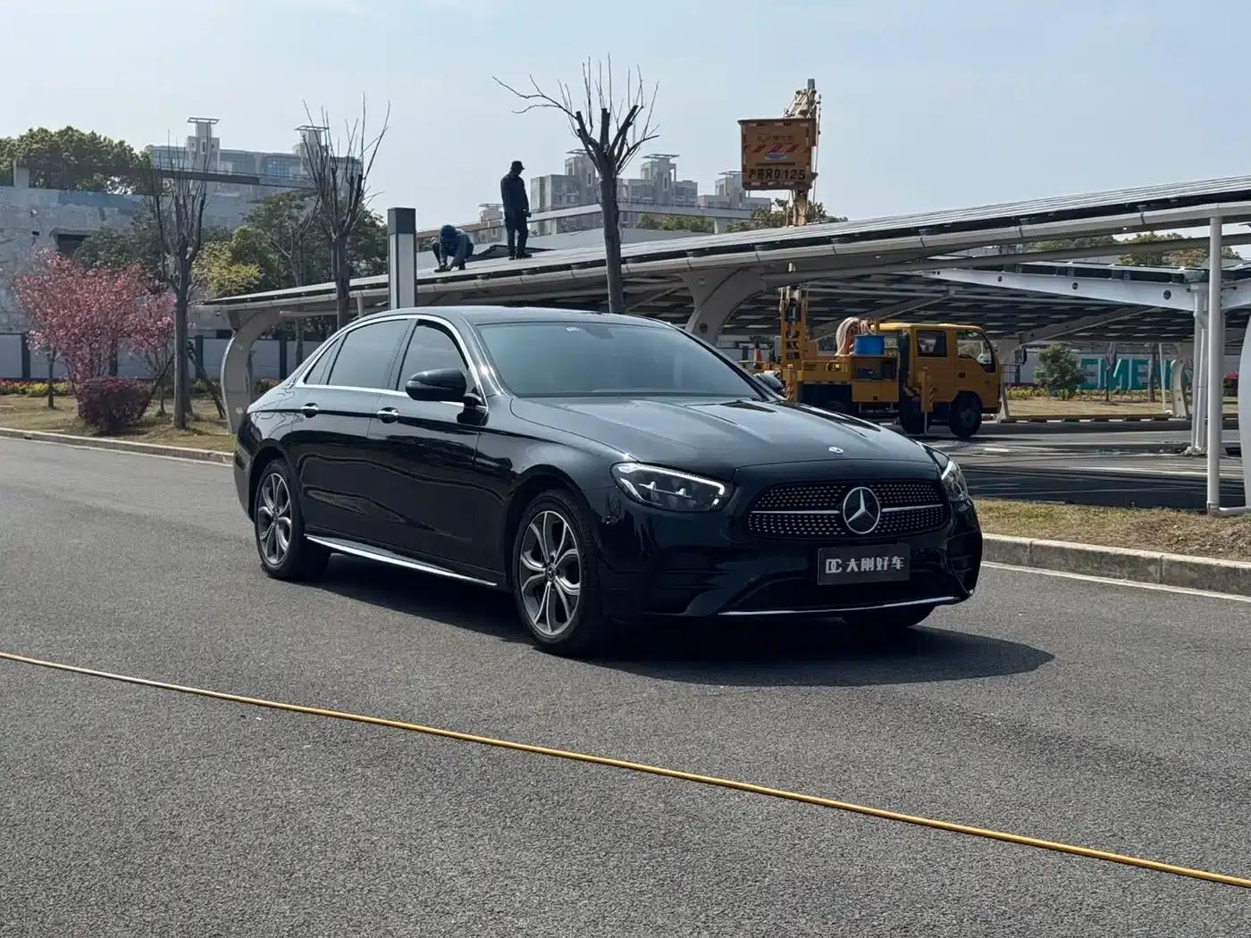 Mercedes-Benz E-Class 2023 Facelift E 300 L Sport Luxury — миниатюра 3