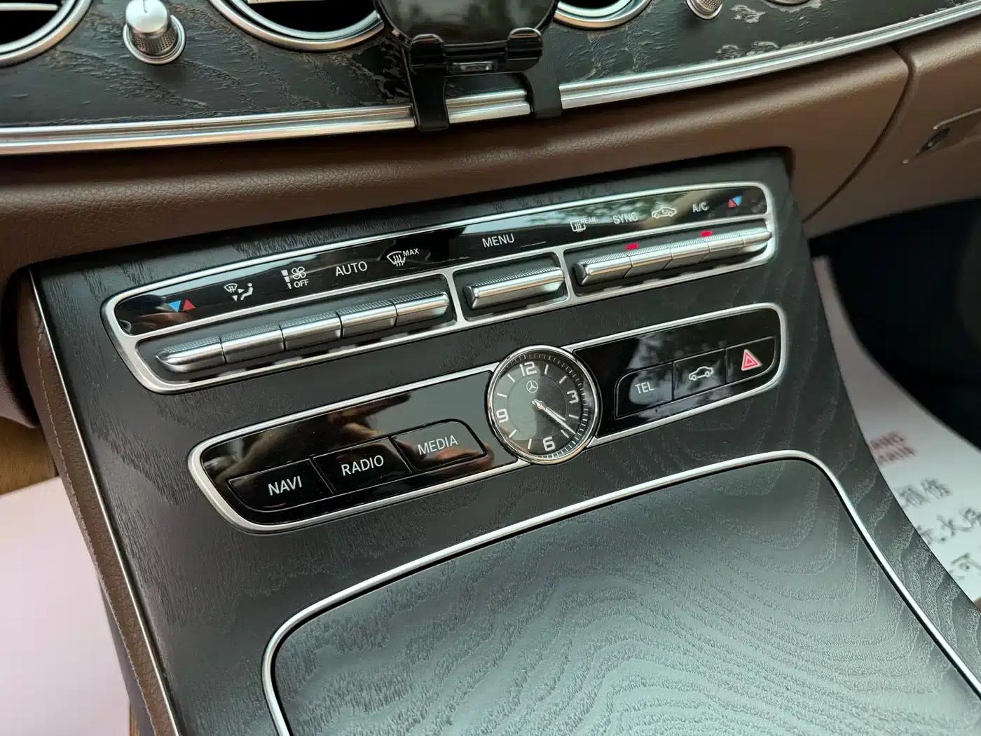2018 Mercedes-Benz E-Class E 300 L Sport Luxury — миниатюра 13